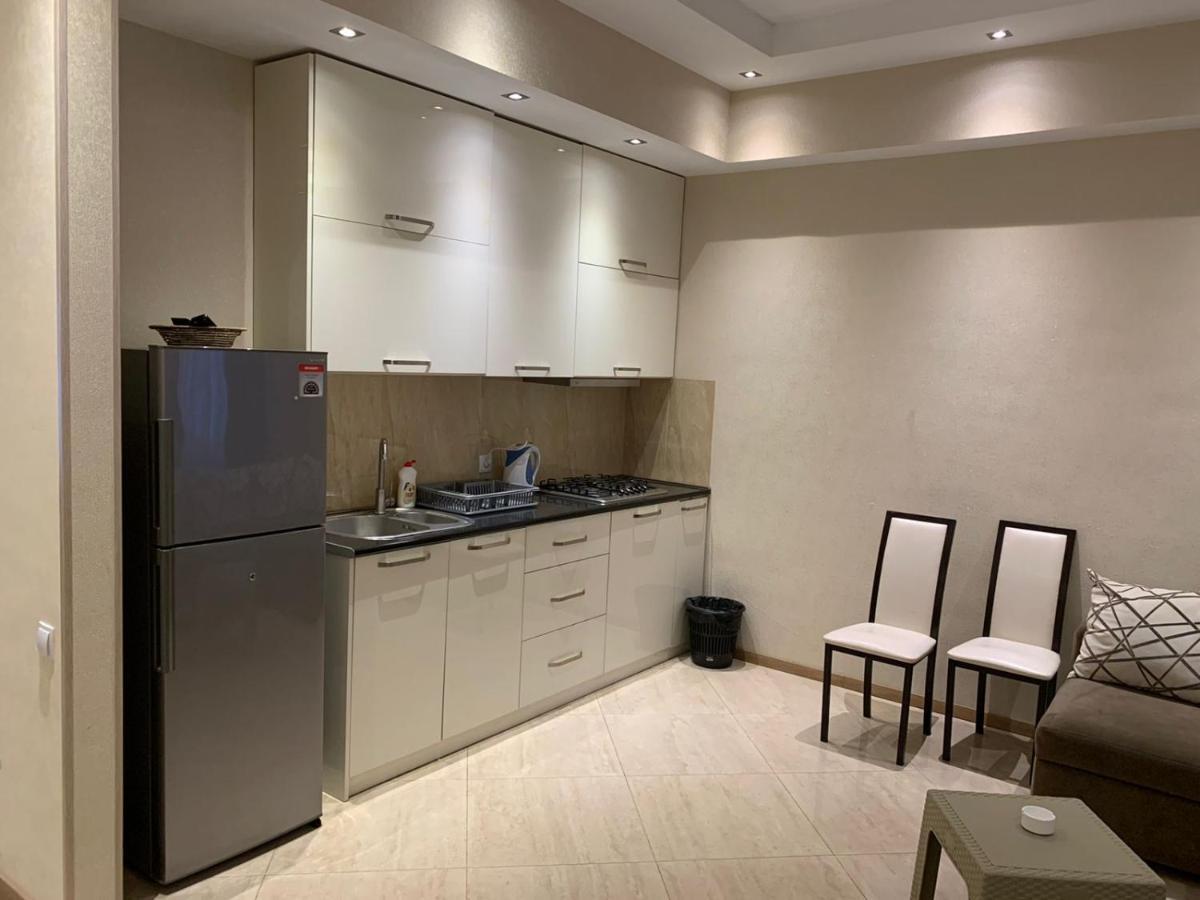 Apartment Three Bedroom In Saburtalo تبليسي المظهر الخارجي الصورة