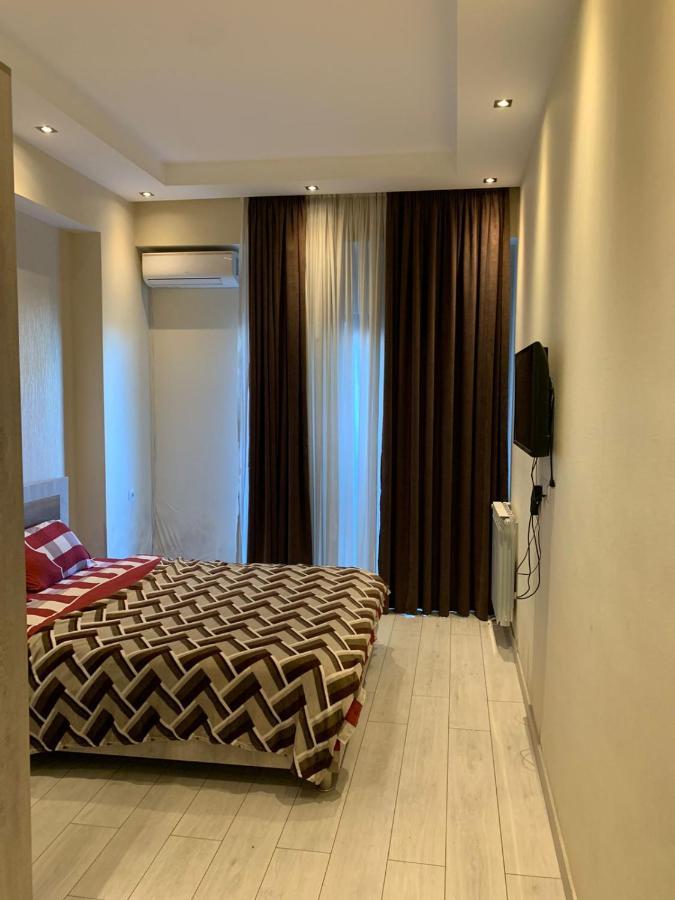 Apartment Three Bedroom In Saburtalo تبليسي المظهر الخارجي الصورة