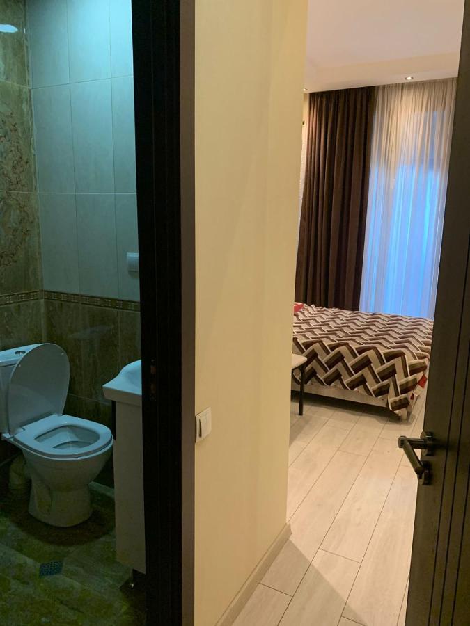 Apartment Three Bedroom In Saburtalo تبليسي المظهر الخارجي الصورة