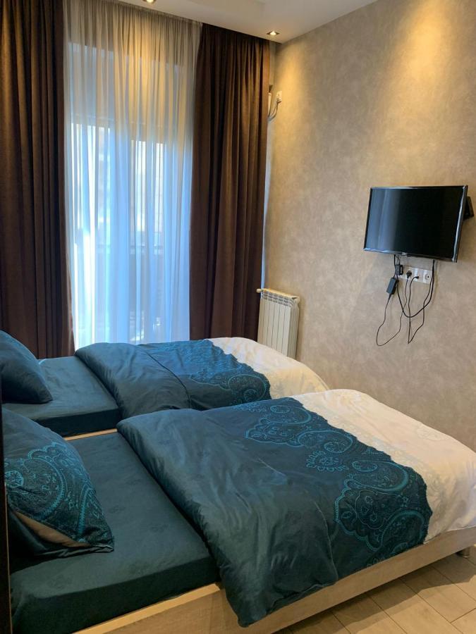 Apartment Three Bedroom In Saburtalo تبليسي المظهر الخارجي الصورة